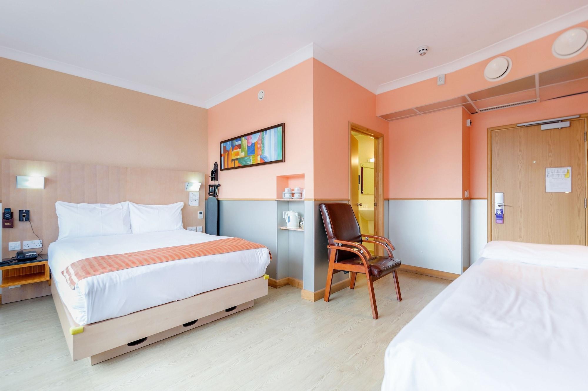 Eurotraveller Hotel - Premier - Harrow Exterior photo